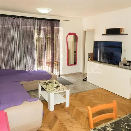 Klm Apartamento *